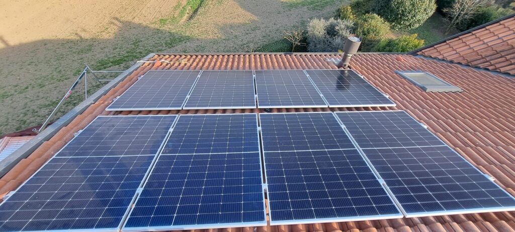Impianto fotovoltaico residenziale completato sul tetto a Padova – DDG.SOLUTIONS